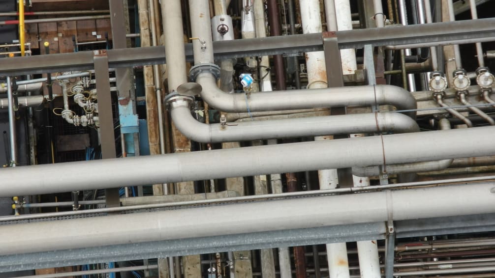 Stainless steel pipes with flange joints in a pharma plant
